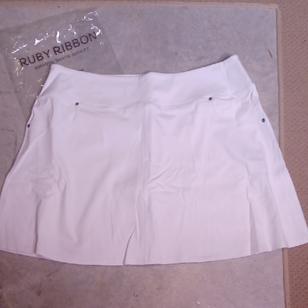 New Ruby Ribbon White Skort With Shapewear
